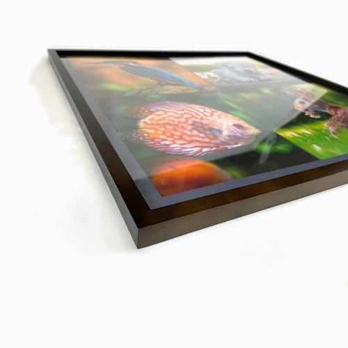 Photo mosaic framed: perspective view